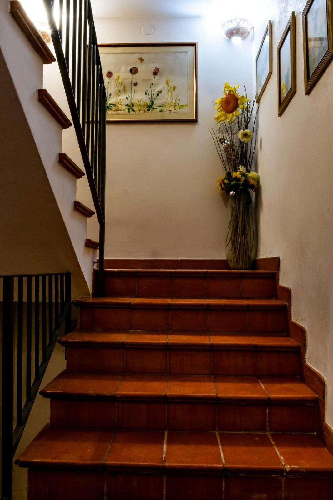 Apartamento Palazzo Vaaz Mola di Bari Exterior foto